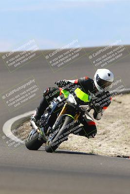 media/Sep-21-2025-TrackDaz (Sun) [[277c75b276]]/B Group/1220pm (Turn 2)/